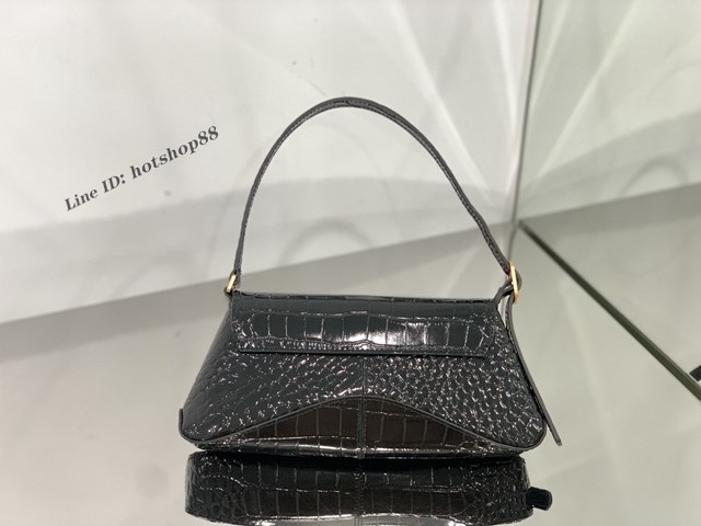 Balenciaga專櫃爆款XX Bag斜挎背包 巴黎世家鱷魚紋皮翻蓋腋下包 fyj1905